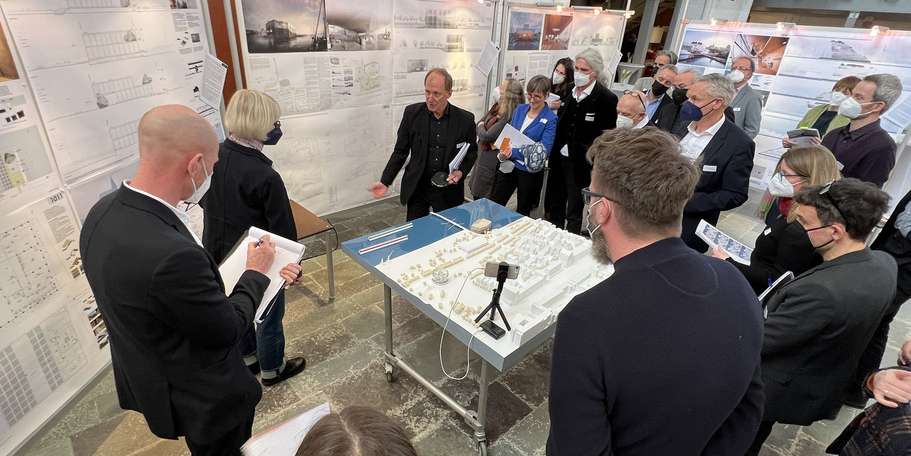 Die Preisgerichtssitzung fand am 15. Februar 2022 in der Nikolaikirche statt. Der Siegerentwurf wird am 16. Februar 2022 - ebenfalls in der Nikolaikirche - vorgestellt. © 2022 Christian Hoffmann, FM M-V