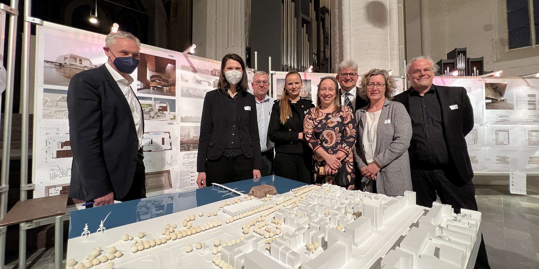 Die Preisgerichtssitzung fand am 15. Februar 2022 in der Nikolaikirche statt. Der Siegerentwurf wird am 16. Februar 2022 - ebenfalls in der Nikolaikirche - vorgestellt. © 2022 Christian Hoffmann, FM M-V