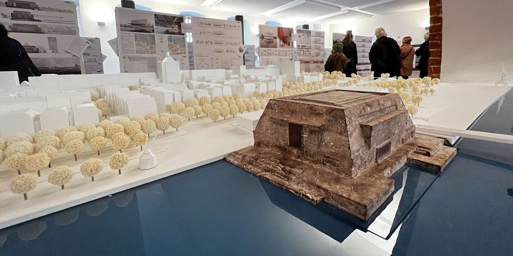 So sehen Sieger aus - Siegermodell aus der Nähe betrachtet. © 2022 Christian Hoffmann, FM M-V