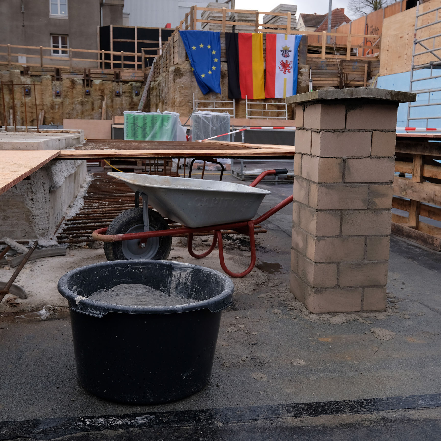 Der Grundstein ist gelegt. © 2022 SBL Schwerin