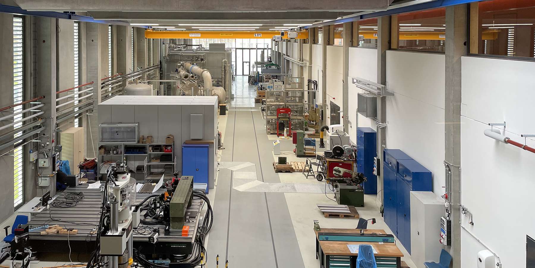 Blick in die Halle Bauteil I und Bauteil II © 2022 Heike Wehrle, SBL Rostock