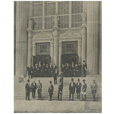 Einweihung des Justizgebäudes in Schwerin (Haupteingang) © Mecklenburgische Zeitung Ausgabe Nr. 40 (1.Oktober 1916)