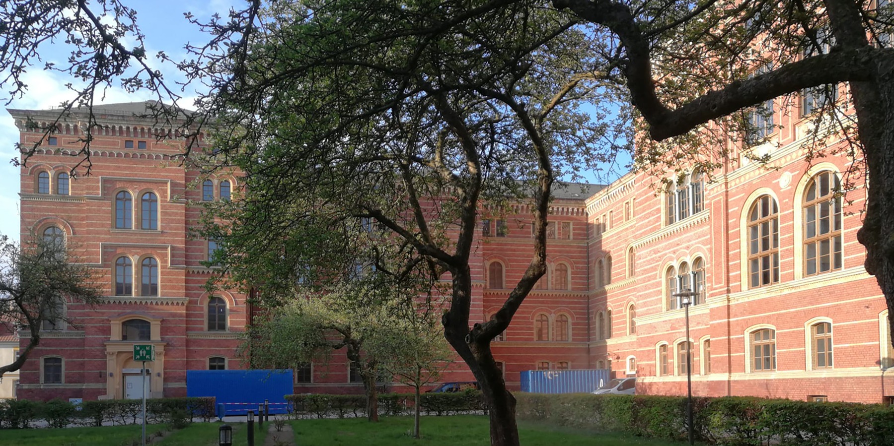 Ansicht Hofseite nach der Sanierung © 2022 KEBE + SCHOBERTH ARCHITEKTEN TU-SIA, Berlin