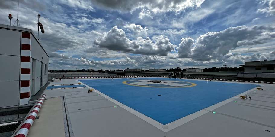 Ebenfalls gute Aussichten - auf dem Helikopter-Landeplatz auf dem ZMF - einzigartig in Mecklenburg-Vorpommern. © 2022 Christian Hoffmann, FM M-V