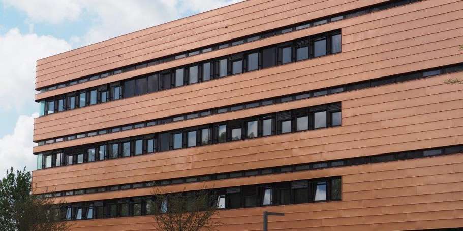 Ansicht Fassade E-Technikum © 2022 Jens Rott, SBL Rostock