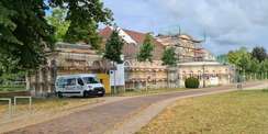 Blick auf die eingerüstete Orangerie © 2022 SBL Neubrandenburg