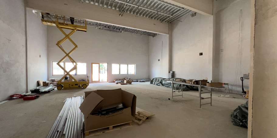 Arbeiten zum Innenausbau im Laborraum laufen © 2022 Christian Hoffmann (Finanzministerium / SBL-MV)