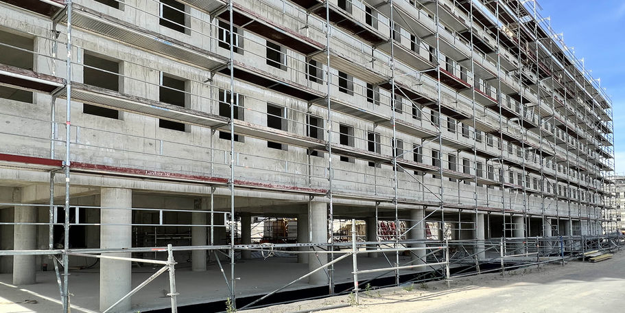 Blick auf den Rohbau des Haus 4 © 2022 SBL Neubrandenburg