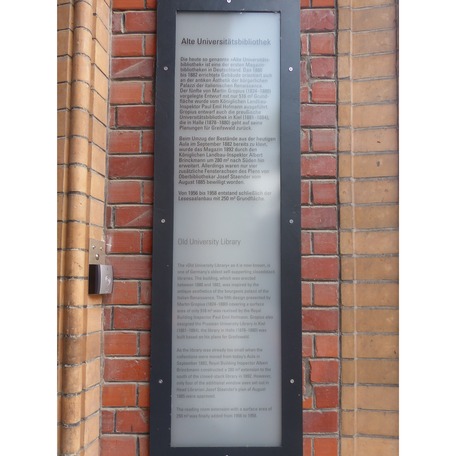 Informationstafel im Eingangsbereich © 2022 SBL Greifswald