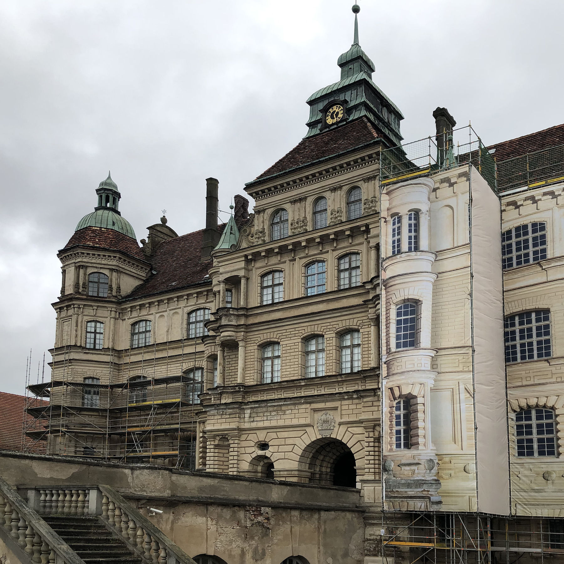 Westansicht des Schlosses © 2022 SBL Schwerin