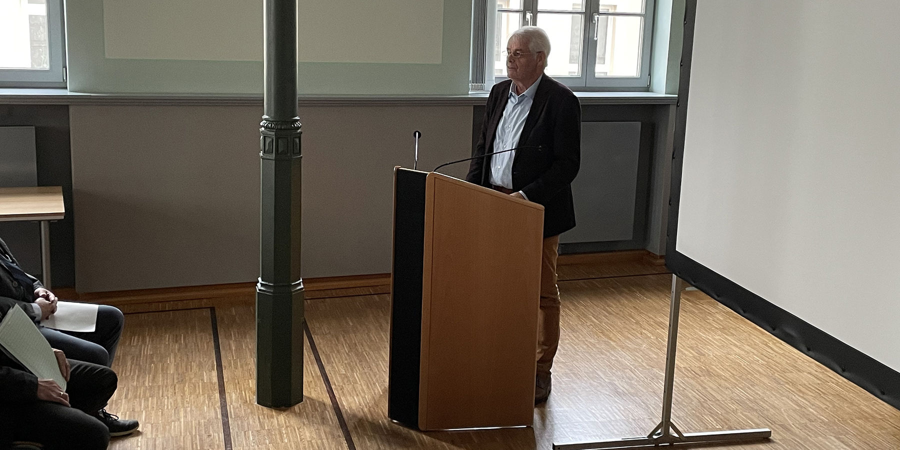 Staatssekretär Wolfgang Schmülling verkündet den Projektabschluss. © 2022 Robert Kindt Innenministerium M-V