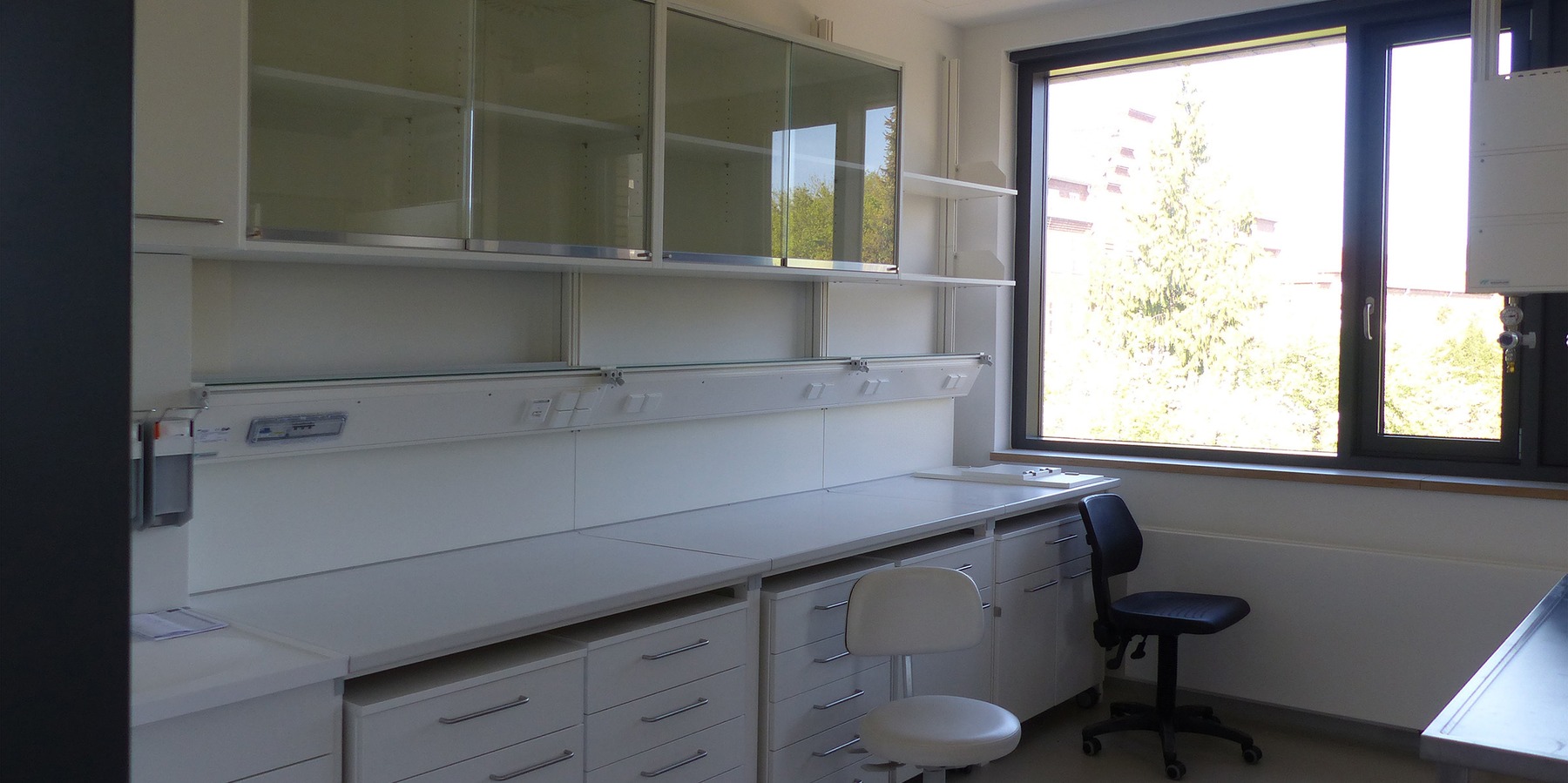 Blick in einen Laborraum im Obergeschoss © 2022 SBL Greifswald