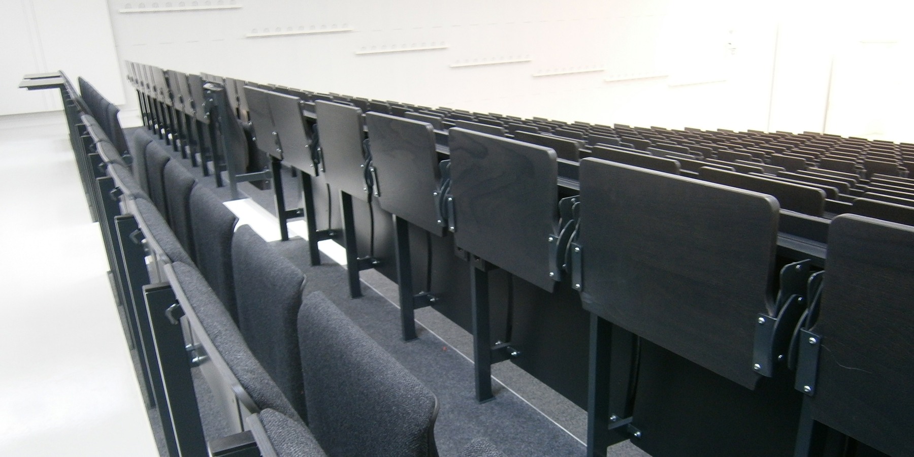Bestuhlung in den Hörsälen © 2016 Betrieb für Bau und Liegenschaften Mecklenburg-Vorpommern