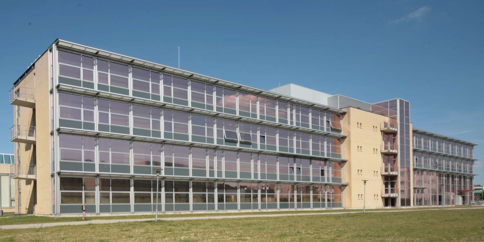 Ansicht des Laborgebäudes Haus 2 © 2009 Betrieb für Bau und Liegenschaften Mecklenburg-Vorpommern