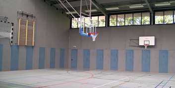 Blick in die Sporthalle © 2008 Betrieb für Bau und Liegenschaften Mecklenburg-Vorpommern