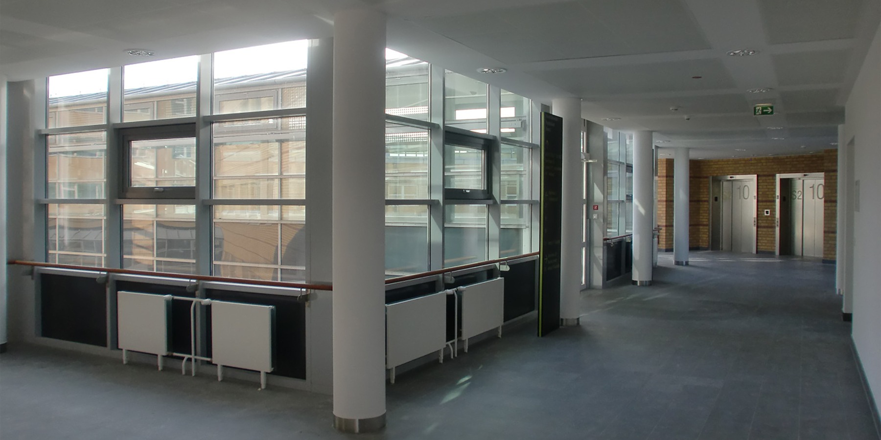 Flur im Obergeschoss © 2012 Betrieb für Bau und Liegenschaften Mecklenburg-Vorpommern