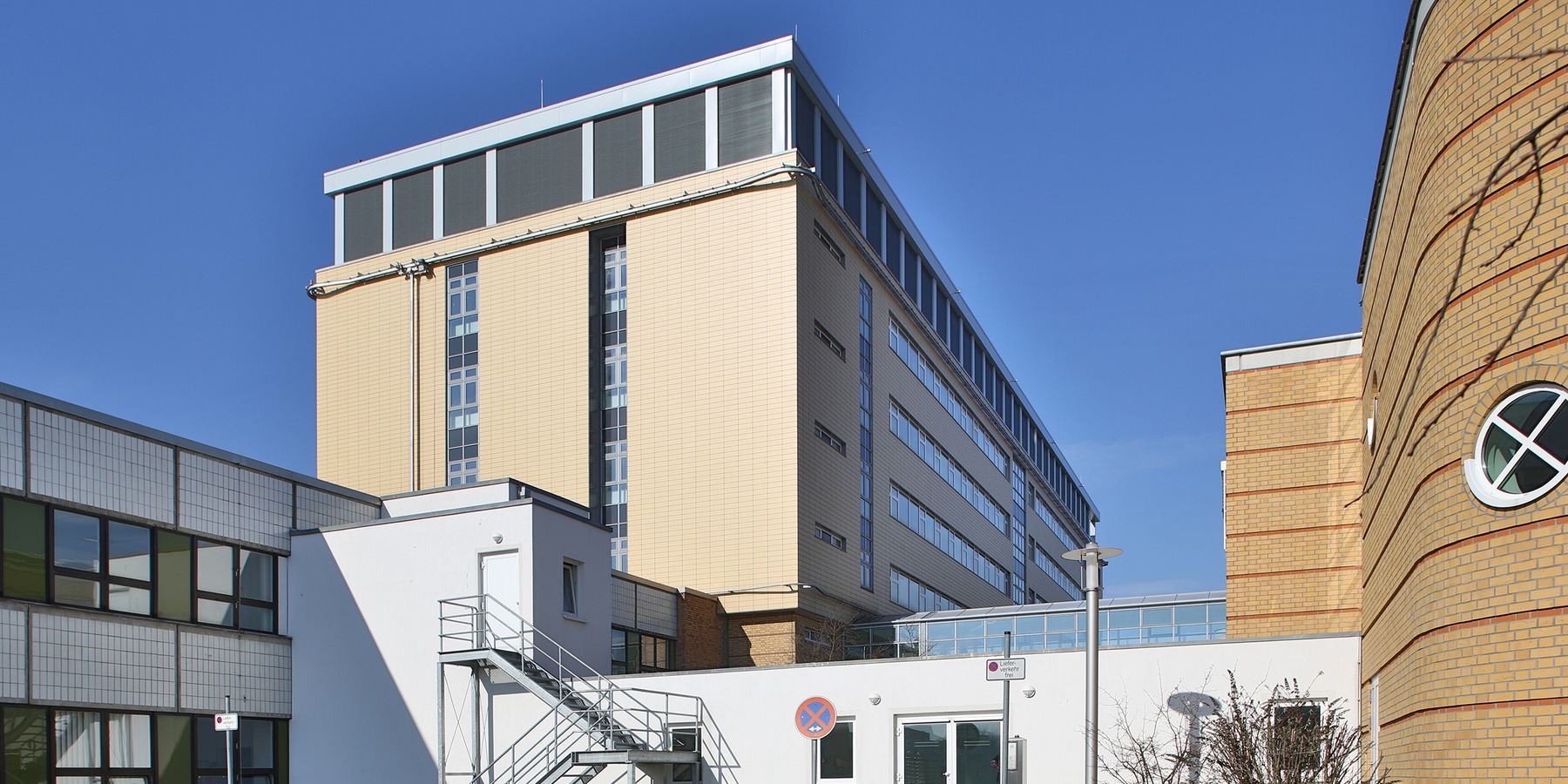 Neubau DZ 7 -  rückwertige Ostfassade © 2013 HWP Planungsgesellschaft mbH Stuttgart / Fotograf Vincent Leifer