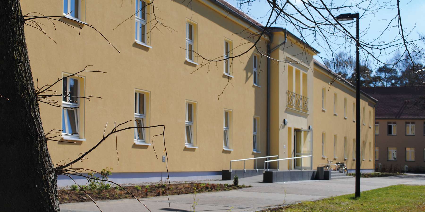 Fassade steht in der Sonne © 2014 Betrieb für Bau und Liegenschaften Mecklenburg-Vorpommern