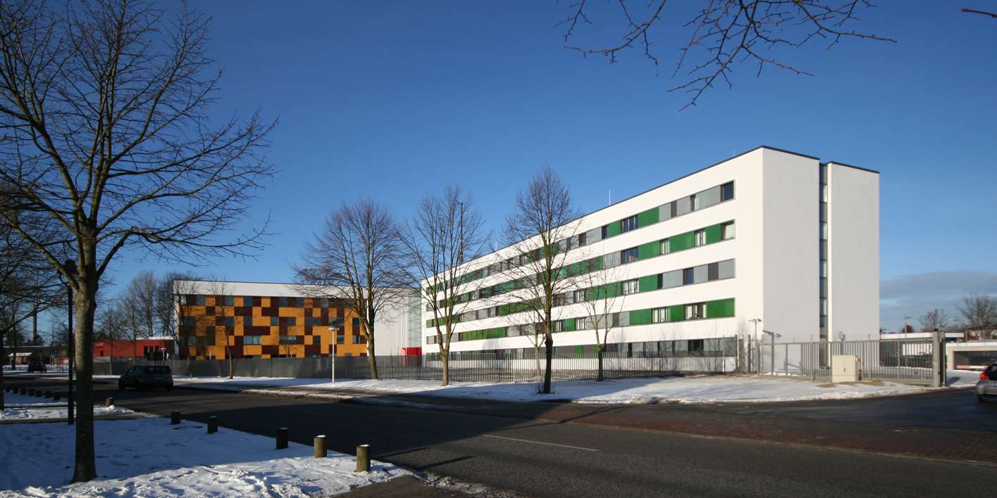 Ansicht auf beide Gebäude © 2008 Bastmann und Zavracky