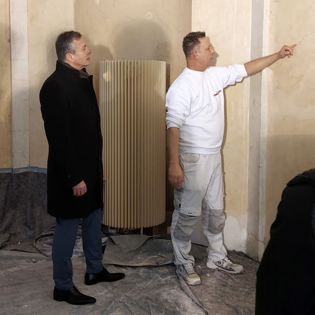 Erläuterungen Stuck-Marmor mit Herrn Dr. Geue © 2023 SBL Schwerin