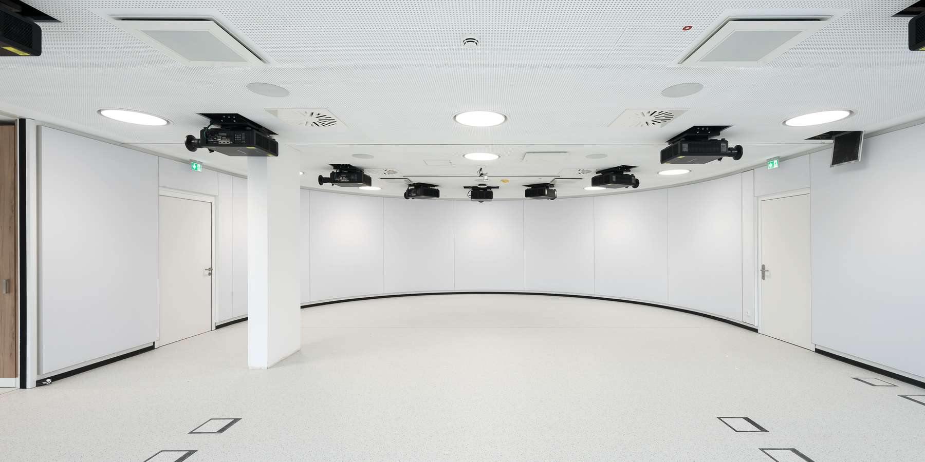 Blick ins Innere des Gebäudes © 2021 Steffen Spitzner Fotograf