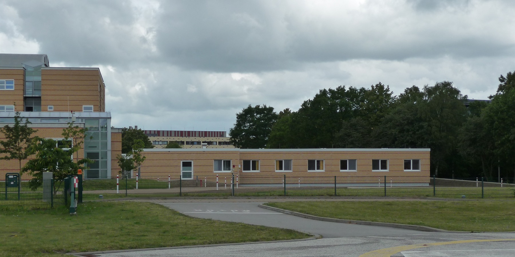 Blick von Osten auf den 48-Betten-Container © 2009 Betrieb für Bau und Liegenschaften Mecklenburg-Vorpommern