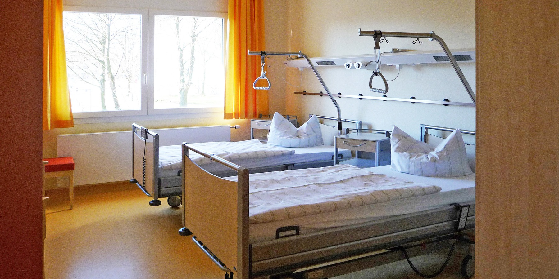 Blick in eines der Bettenzimmer © 2009 Betrieb für Bau und Liegenschaften Mecklenburg-Vorpommern