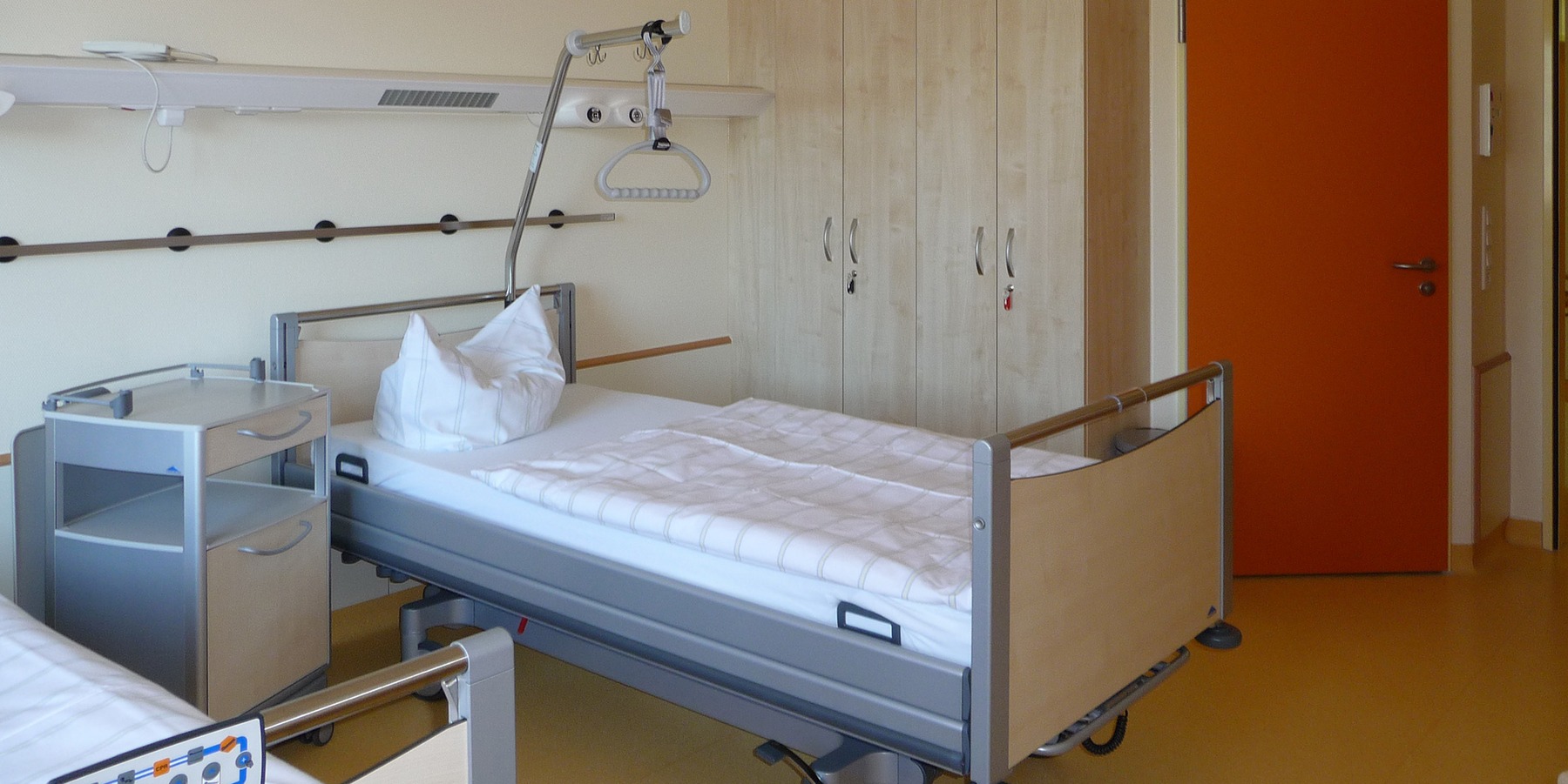 Blick in eines der Bettenzimmer © 2009 Betrieb für Bau und Liegenschaften Mecklenburg-Vorpommern