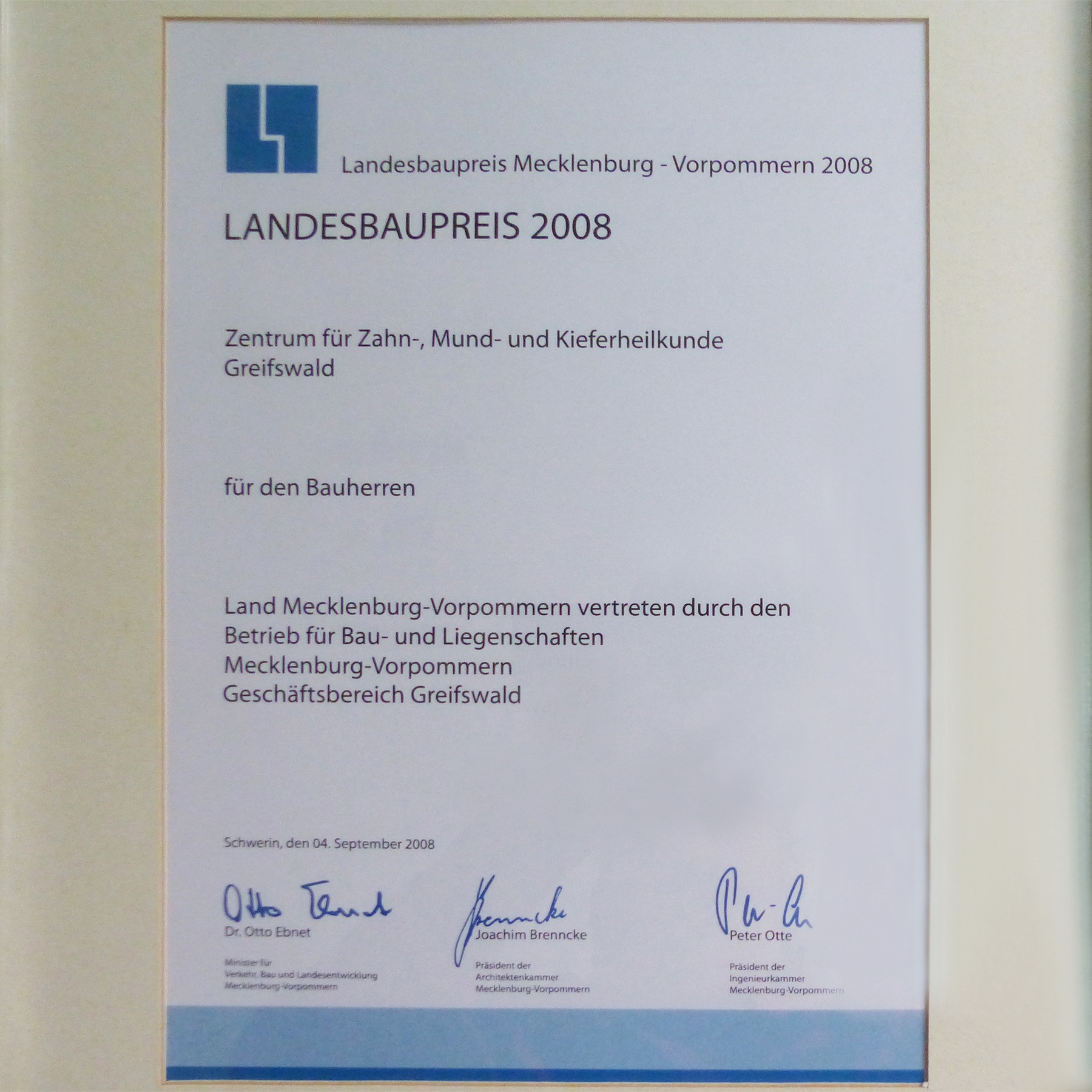 Für den Entwurf und die Umsetzung der Neubaumaßnahme ZZMK wurden Architekt und Bauherr 2008 mit dem Landesbaupreis M-V ausgezeichnet © 2008 Betrieb für Bau und Liegenschaften Mecklenburg-Vorpommern