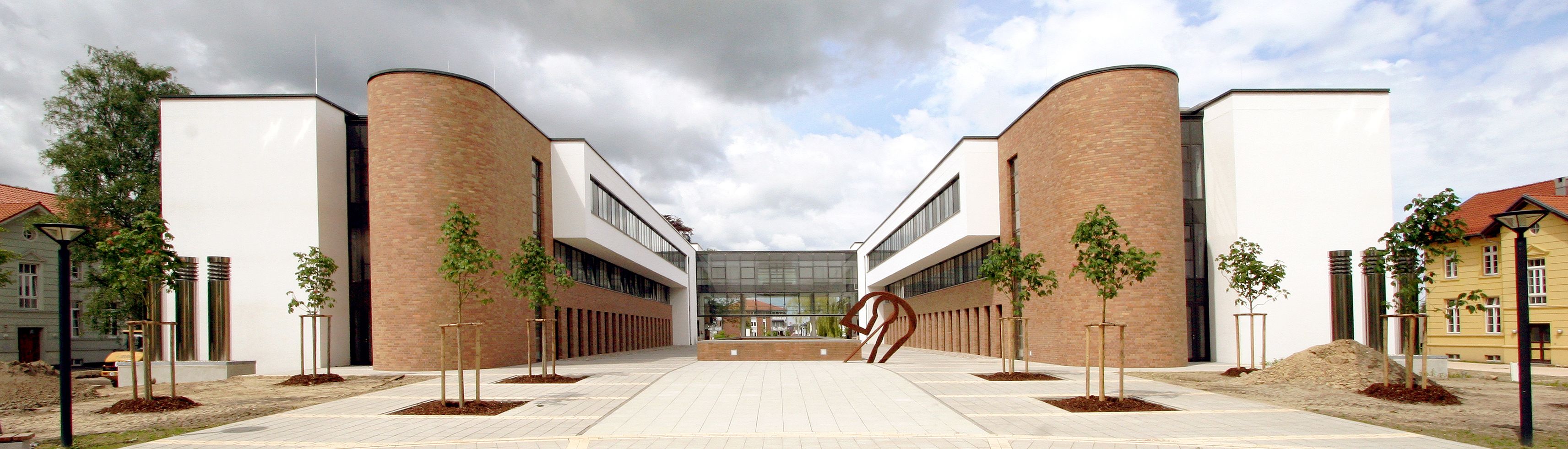 Wettbewerb Kunst-am-Bau das Haus 2 auf dem Gelände der Universität Rostock – ULMICUM ©2006 SBL Rostock