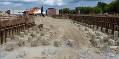 Blick in die Baugrube mit Bohrpfählen © 2023 SBL Greifswald