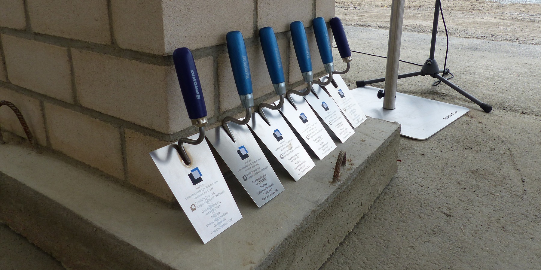 Alles ist gut vorbereitet, Material und Arbeitsgeräte stehen bereit © 2023 SBL Greifswald