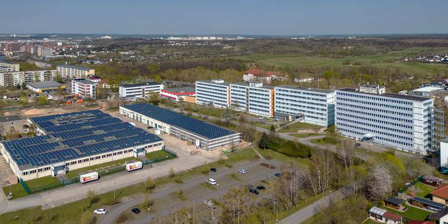 Luftbild vom Behördenzentrum Neubrandenburg © 2023 Jörn Tirgrath, Priborn