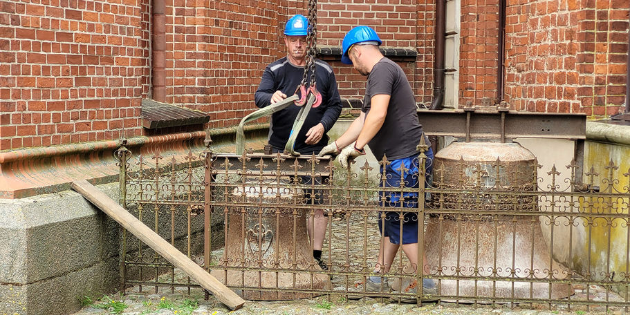Ein Platz wurde auch für diese Glocken auf dem Gelände des Klosters gefunden. © 2023 SBL Schwerin