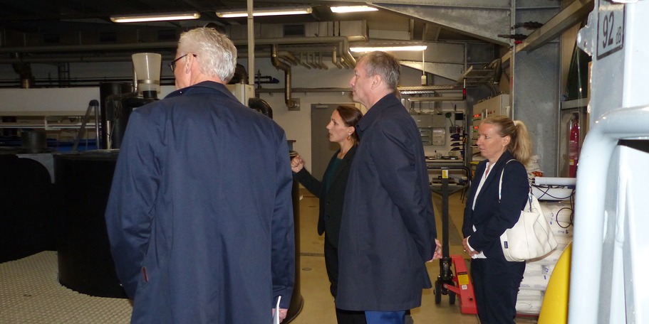 LFA Born - Institut für Fischerei: Besichtigung der Fischzuchthalle © 2023 SBL Greifswald