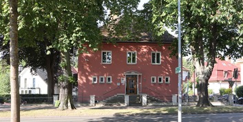 Blick vom Knieperdamm auf das LaStar-Gebäude © 2023 SBL Greifswald