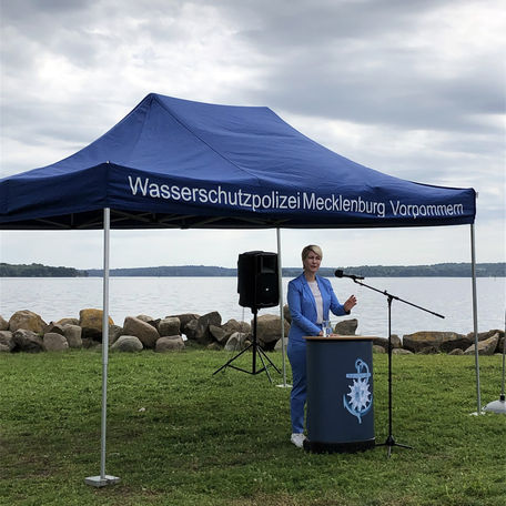 Frau Schwesig beim ersten Grußwort © 2023 SBL Schwerin