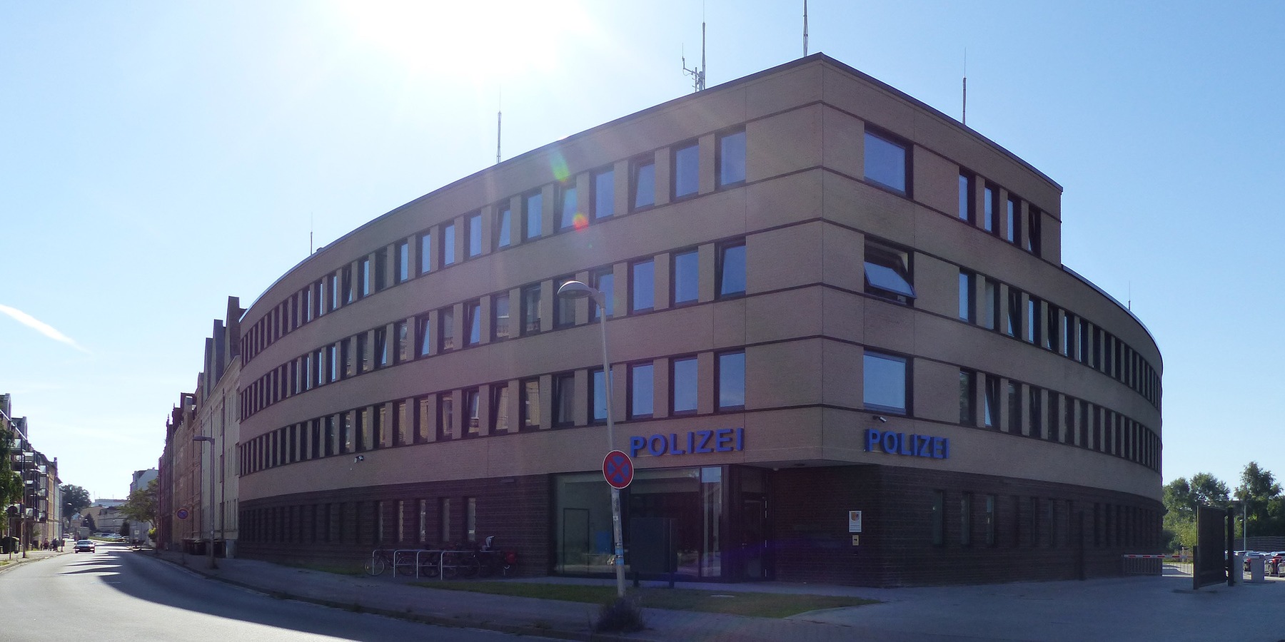 Blick auf den Polizeineubau von der Barther Straße © 2023 SBL Greifswald