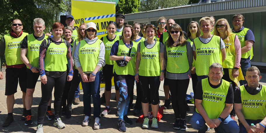 Das Team des SBL Neubrandenburg beim 2. Office Charity Run. © 2024 SBL Neubrandenburg