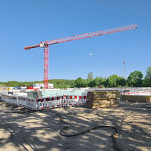 Blick auf die Baustelle des Neubaus Polizeizentrum Neubrandenburg. © 2024 Staatliches Bau- und Liegenschaftsamt Neubrandenburg