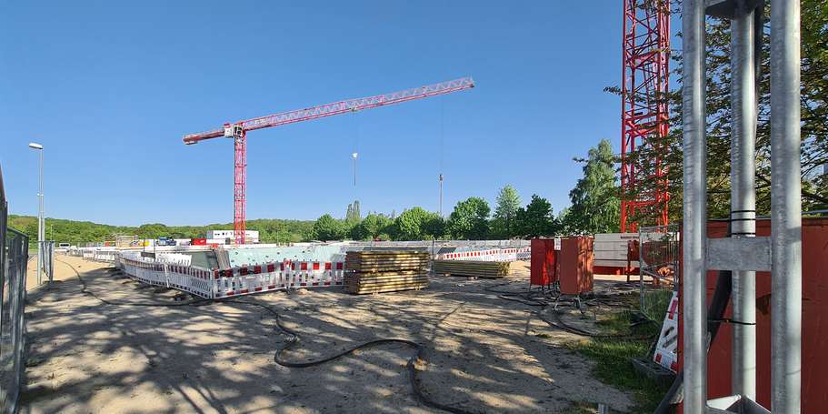 Blick auf die Baustelle des Neubaus Polizeizentrum Neubrandenburg. © 2024 Staatliches Bau- und Liegenschaftsamt Neubrandenburg