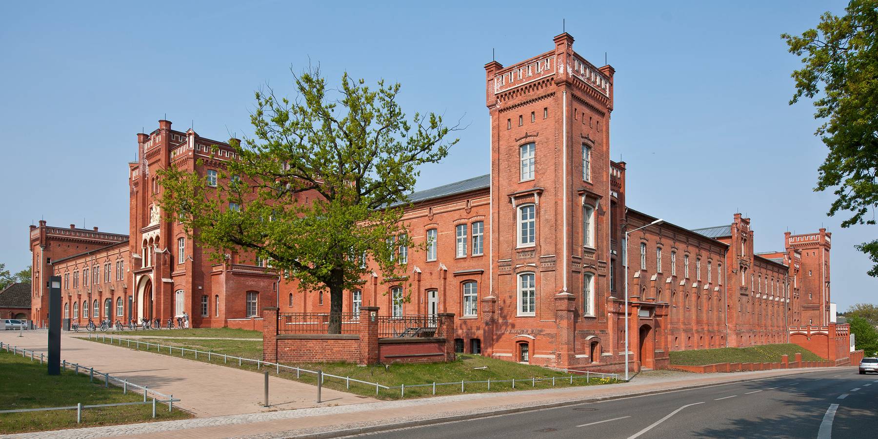 Alte Artilleriekaserne Schwerin © 2011 Jörn Lehmann