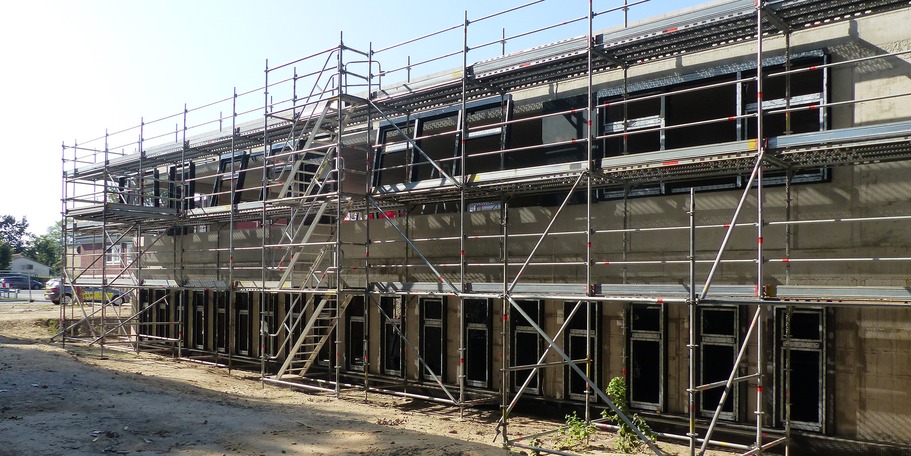 Blick auf den fertig gestellten zweigeschossigen Rohbau © 2024 SBL Greifswald