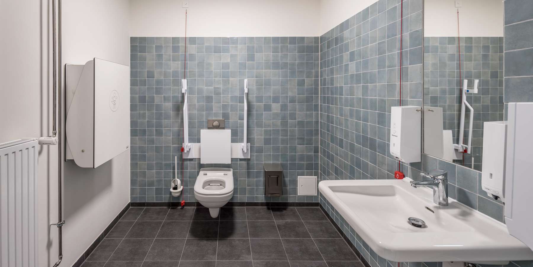 Barrierefreies WC © 2023 Steffen Spitzner