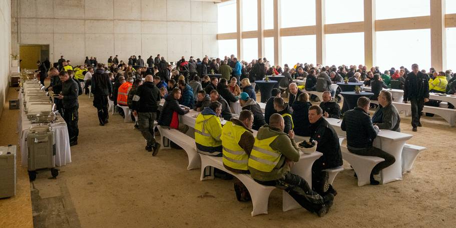 Mahlzeit! Richtschmaus im zukünftigen Audimax. © 2025 SBL Rostock