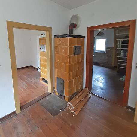 Das Land Mecklenburg-Vorpommern beabsichtigt, das nachfolgend näher beschriebene Grundstück in 19376 Ruhner Berge (Jarchow), Am Wulfsberg (Objektnummer 18543) zu verkaufen. © 2025 SBL-MV