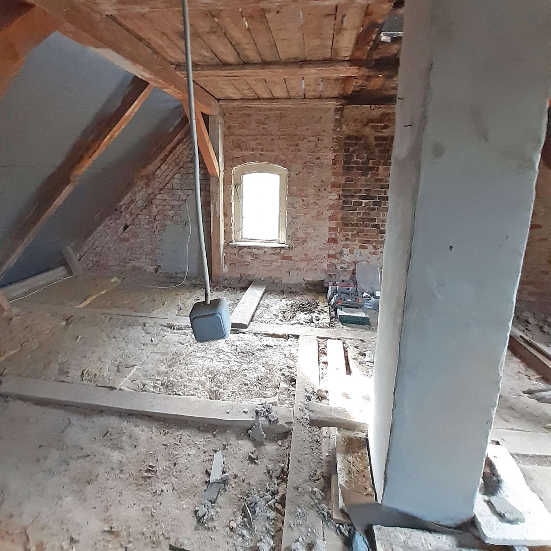 Das Land Mecklenburg-Vorpommern beabsichtigt, das nachfolgend näher beschriebene Grundstück in 19376 Ruhner Berge (Jarchow), Am Wulfsberg (Objektnummer 18543) zu verkaufen. © 2025 SBL-MV