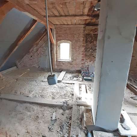 Das Land Mecklenburg-Vorpommern beabsichtigt, das nachfolgend näher beschriebene Grundstück in 19376 Ruhner Berge (Jarchow), Am Wulfsberg (Objektnummer 18543) zu verkaufen. © 2025 SBL-MV