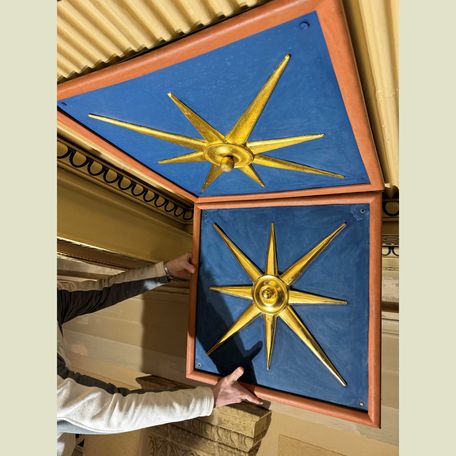 Sterne unterm Portikus © 2025 SBL Schwerin