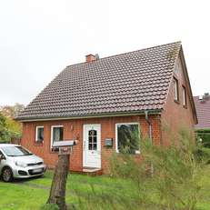 Blick auf das Einfamilienhaus aus nördlicher Richtung © 2025 SBL-MV Blick auf das Einfamilienhaus aus nördlicher Richtung © 2025 SBL-MV